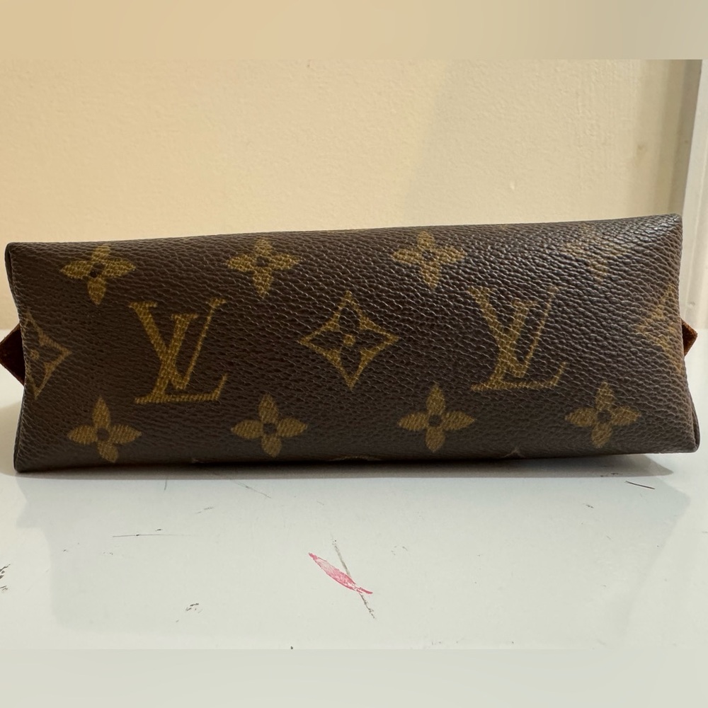 LV Monogram - Louis Vuitton Cosmetic Pouch PM - Picture 11 of 16